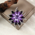 Broche tournesol classique en cristal violet avec base en alliage d'argent - Violette Base Argentée (XZ5-339)