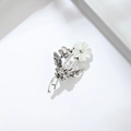 Vintage floral brooch with white opal petals and sparkling rhinestones in silver finish - Flower Style (XZ24013)