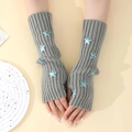 Manguitos largos de punto gris con parches de estrellas metálicas azules para mujer - Gris (10 Estrellas)