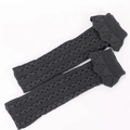 Details der Strickstruktur dunkelgrauer Beinstulpen mit gewelltem Rüschenrand - Einheitsgröße / Dunkelgrau
