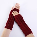 Mitaines longues bordeaux en tricot torsadé avec poignets côtelés pour l'hiver - Bordeaux