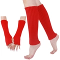 Détail de l'ensemble en tricot côtelé rouge avec gants sans doigts et jambières assorties - Rouge