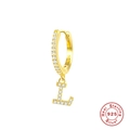 Orecchino a cerchio in argento S925 placcato oro con ciondolo lettera L e zirconi - Lettera L / Oro