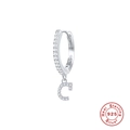 Orecchino a cerchio in argento S925 con ciondolo lettera C in pavé di zirconi - Lettera C / Argento