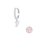Orecchino a cerchio in argento S925 con ciondolo a lettera F in pavé di cristalli - Lettera F / Argento