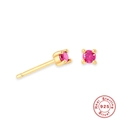 Boucles d'oreilles en argent S925 plaqué or avec zircon rose et 4 griffes - Juillet Rouge