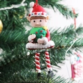 Weihnachtselfe Anhänger aus Fimo mit gepunkteter Mütze und Tannenbaum am Weihnachtsbaum - Jungen
