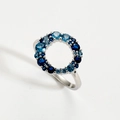 Eleganter S925 Silberring mit blauen Zirkonia Steinen im minimalistischen runden Design - US-Größe 6 / Weißgold
