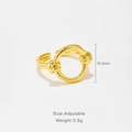 Anillo de nudo dorado ajustable minimalista con un acabado pulido y diseño abierto - Diseño Abierto Ajustable / Chapado en oro 18K