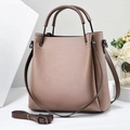 Retro taupefarbene Tote Bag aus strukturiertem Leder mit Tragegriffen und Gurt - 27*13*27cm / Hellbeige