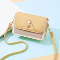 Bolso bandolera tricolor minimalista con cierre de gato dorado y cuero sintético - Amarillo