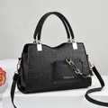 Bolso negro de moda con relieve de letras HONGSHIJIA y accesorio de cadena dorada - Negro