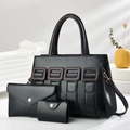 Dettagli del set di tre borse in pelle nera composto da tote, pochette e porta carte - 30cmx13cmx22cm (Set da 3 Pezzi) / Nero