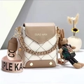Mini-Umhängetasche in Beige und Khaki-Patchwork mit einem süßen Hasen-Anhänger - Khaki
