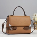 Handtasche aus karamellfarbenem Leder mit silbernen Ecken und doppeltem Trageriemen - Khaki