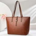 Bolso tote minimalista marrón oscuro de gran capacidad y cuero sintético liso - Amarillo Tierra