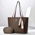 Sac cabas classique à motif damier avec pochette assortie et foulard en soie - Style Damier Café (6629)