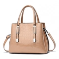 Sac à main beige effet crocodile en cuir brillant avec bandoulière et détails argentés - Kaki