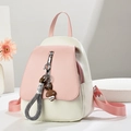 Vielseitiger Damen-Rucksack in Creme und Rosa mit süßem Kaninchen-Anhänger - Cremeweiß mit Rosa