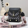 Blue geometric crossbody bag with black leather flap, pink wide strap and plush charm - 17*10*17 / Black