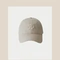 Oatmeal beige minimalist baseball cap with 3D R-letter embroidery and curved brim - 59-65cm (Adjustable) / Beige