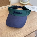 Visera de bloque de color verde oscuro y azul marino con bordado Greenich - Marino y Verde