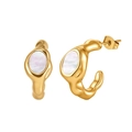 Detail view of vintage C-shape gold earrings with natural mother-of-pearl inlay - Lava Texture Shell Inlaid Earring (STME07) / 9.0g / Gold