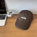 Gorra de béisbol clásica en algodón lavado marrón oscuro con bordado blanco - Estilo Lavado (Scourse) / Marrón