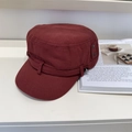 Berretto militare retrò bordeaux a testa piatta con bottoni metallici e stile casual - Borgogna