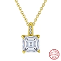 Dettaglio del pendente in argento 925 con gemma quadrata e tre piccoli diamanti puri - Collana con Pendente Taglio Quadrato (SLZN15) / 6mm / Oro