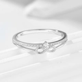 S925 sterling silver infinity ring with sparkling pavé cubic zirconia gemstones - US 5 / White