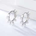 Eleganti orecchini a cerchio in argento S925 con perle radiali e pavé di zirconi cubici - Argento 925 / Bianco