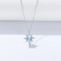 Collar de estrella en plata S925 con topacio azul ovalado y detalles de circonitas - Plata 925 / Blanco