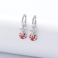S925 Sterling Silber Creolen mit süßen roten Marienkäfer Anhängern und Insektenmotiv - 925er Silber / Weiß