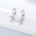 S925 Sterling Silber 3D Herz Bär Ohrhänger mit funkelnden Zirkonia Akzenten - 925er Silber / Weiß