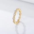 Anello in argento S925 placcato oro con pietre di zircone circolari scintillanti - US 5 / Oro