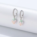 Orecchini a cerchio con perline in argento S925 e pendente fragola smaltato rosa - Argento 925 / Bianco