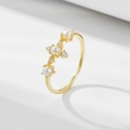 Elegant 18K gold sterling silver crown ring with pearls and zircons on white steps - US 5 / Gold