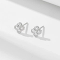Silver four-leaf clover stud earrings featuring brilliant zircons and beaded metal edges - 925 Silver / White