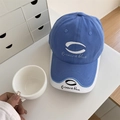 Blau-weiße Baseballkappe mit Vintage R-ceant blue Stickerei auf einem Schreibtisch - 56-58cm Verstellbar / Blau