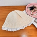 Cream knit bucket hat with double-layered white lace trim and flower embroidery - 56-58cm / Beige