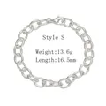 Primer plano de la pulsera de eslabones ovalados plateados con cierre de langosta y 13,6g - Talla S 8mm de Ancho 16,5cm de Largo (Aprox. 13,6g) / Plata 925