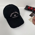 Gorra de béisbol de algodón negro con bordado de flores rosas y borde desgastado - 56-58cm Ajustable / Negro