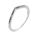 Vista macro laterale di un anello a V in argento S925 con zirconi colorati incastonati - US 5 / Argento