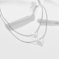 Dettaglio della collana a doppio strato in argento sterling con due perle naturali - Argento 925 / Bianco