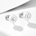 French vintage S925 sterling silver star and pearl stud earrings for women with macro detail - 925 Silver / White