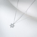 Elegante collana con ciondolo a esagramma in argento sterling S925 e zirconi pavé - Argento 925 / Bianco