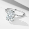 Macro shot of 925 silver ring featuring radiant cut zircon and pavé micro-inlays - US 5 / Main Ring / White