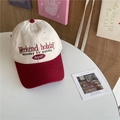 Cappellino retrò con corona crema e visiera bordeaux e ricamo Weekend holiday alla moda - 56-59cm (Regolabile) / Borgogna