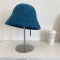 Plush peacock blue lamb wool bucket hat with interior adjustable strap for women - 56-59cm / Malachite green